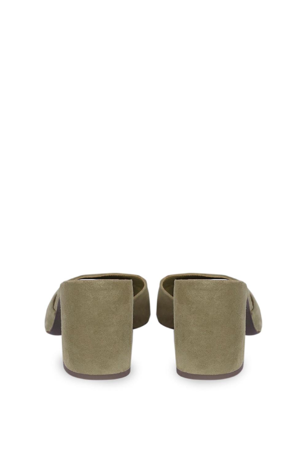 Cortana Luna Mule En Ante Verde Mate