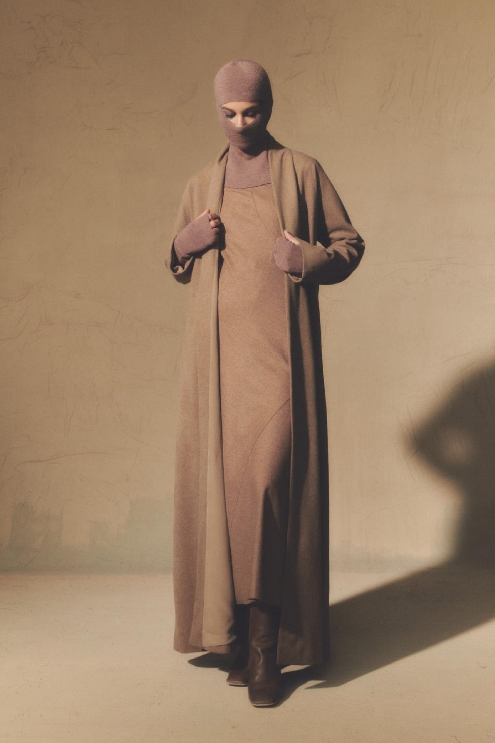 Cortana Misia Abrigo En Lana Virgen Avellana