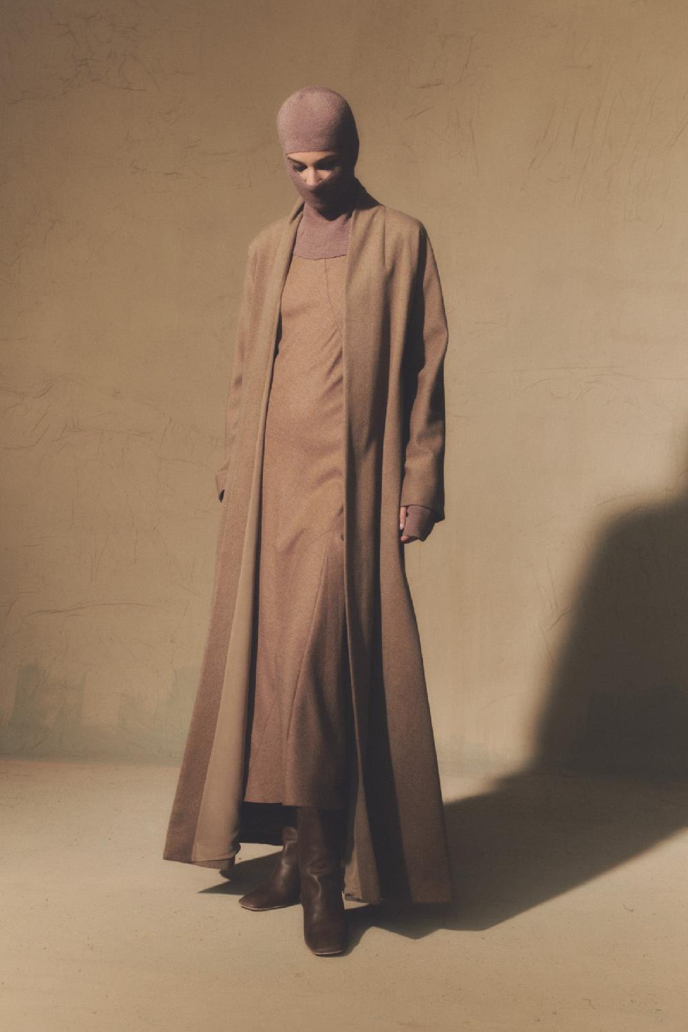 Cortana Misia Abrigo En Lana Virgen Avellana