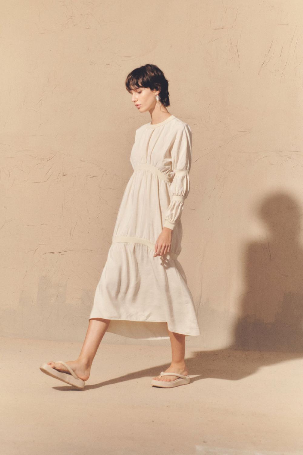 Cortana Morgan Vestido En Lino Y Seda Marfil