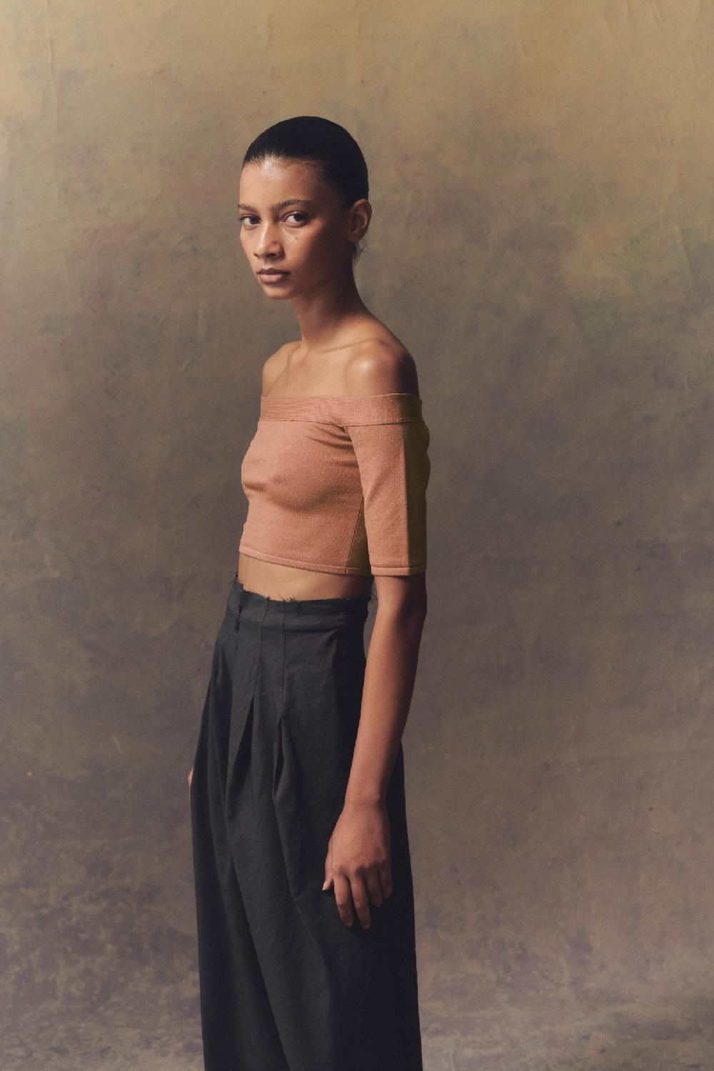 Cortana Naim Crop Top En Punto Bronce