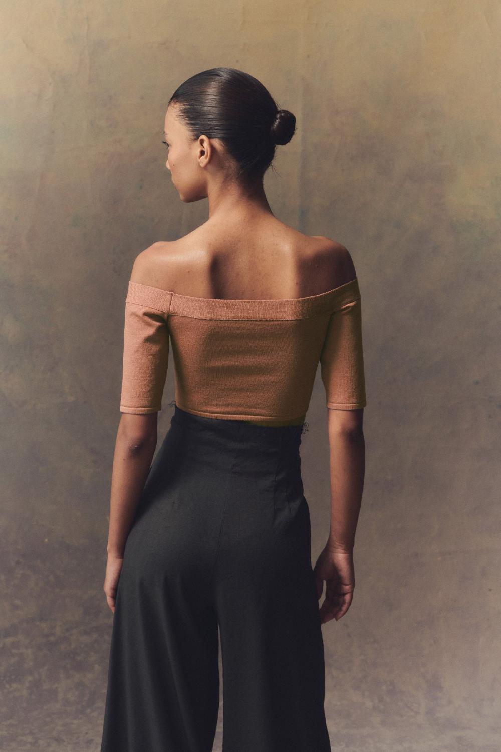 Cortana Naim Crop Top En Punto Bronce