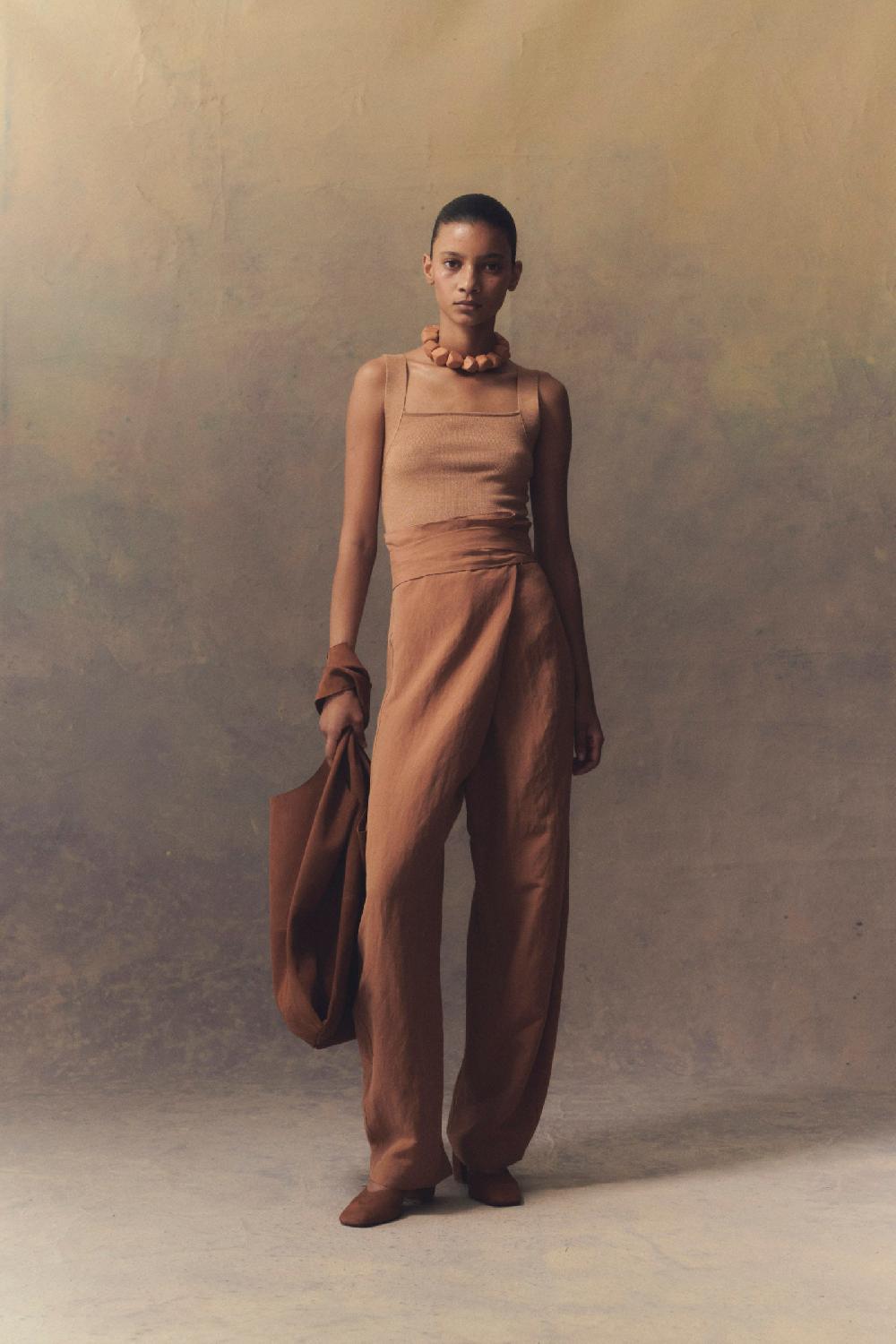 Cortana Nayla Top De Punto Bronce