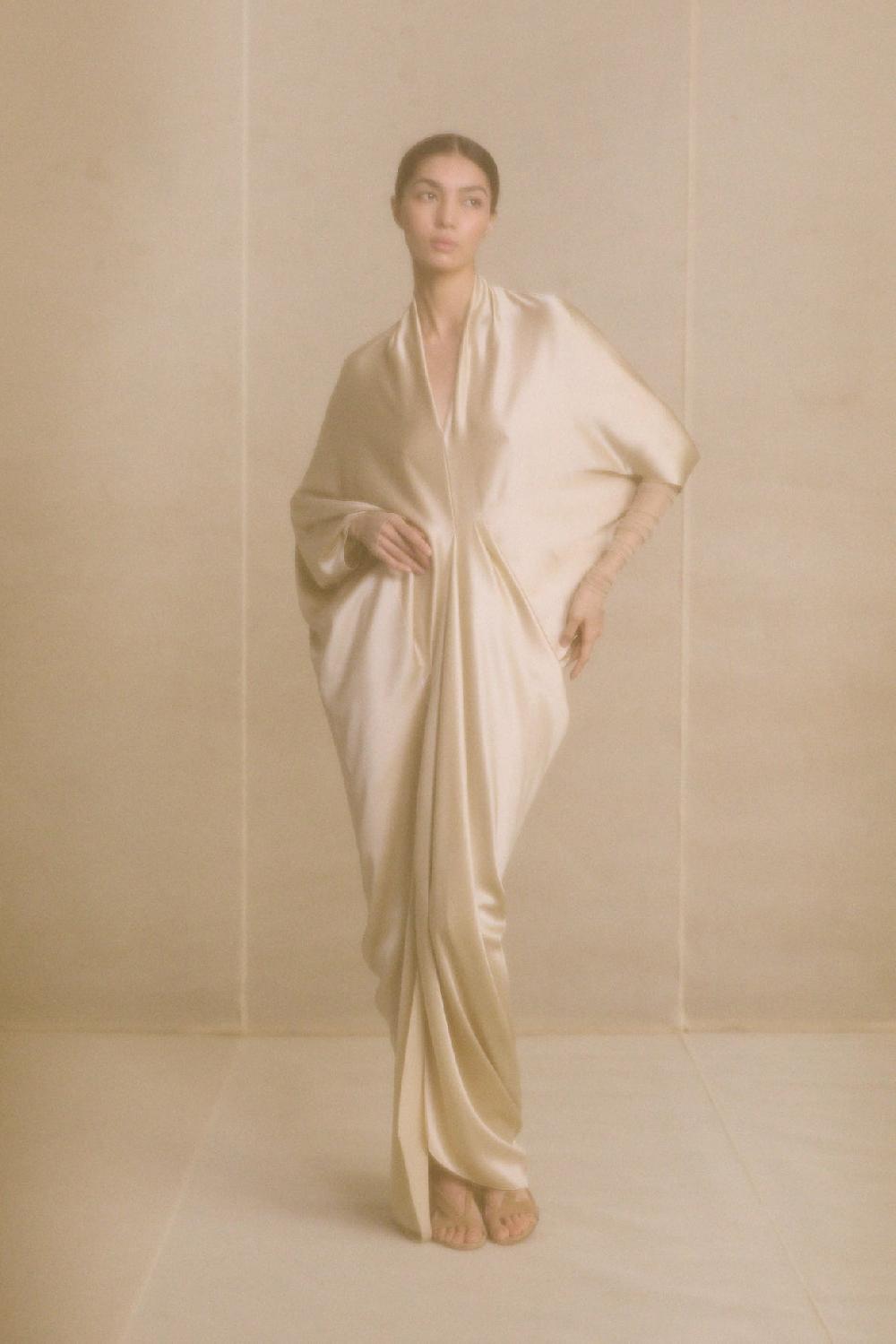 Cortana Ona Vestido Champagne