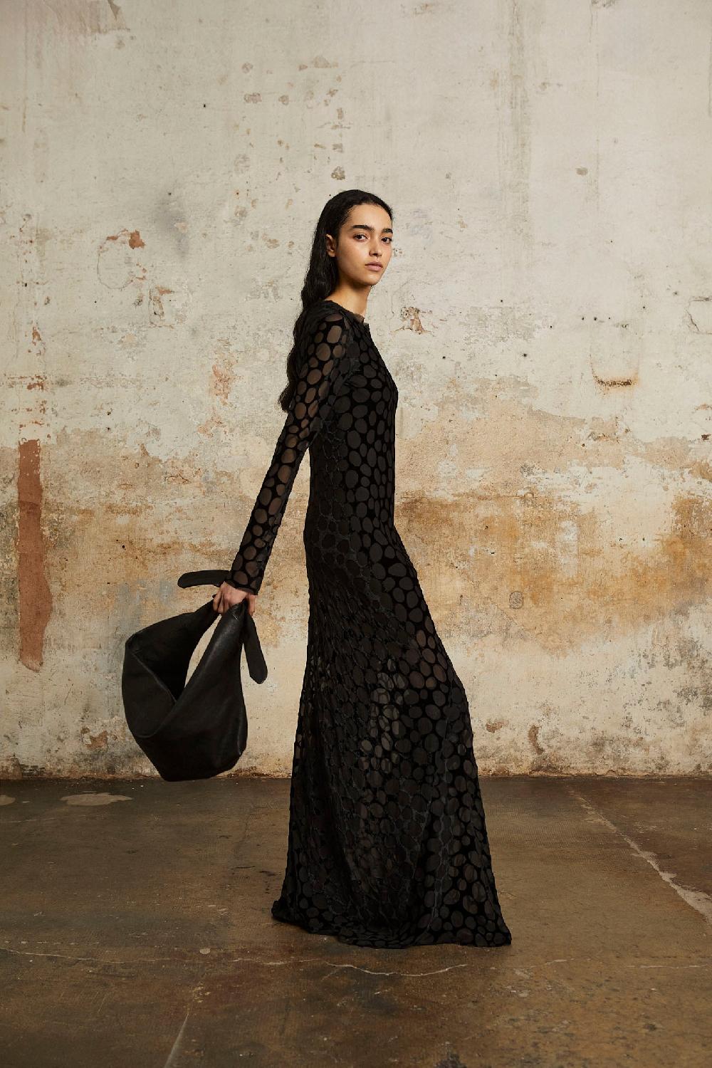 Cortana Pebbles Vestido Largo En Terciopelo Devore