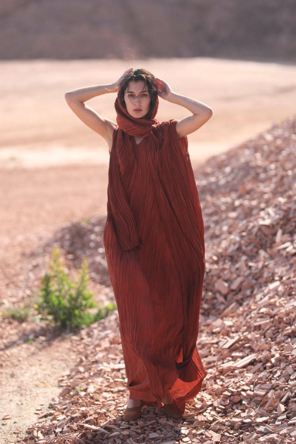 Cortana Rita Vestido Largo En Seda Caoba