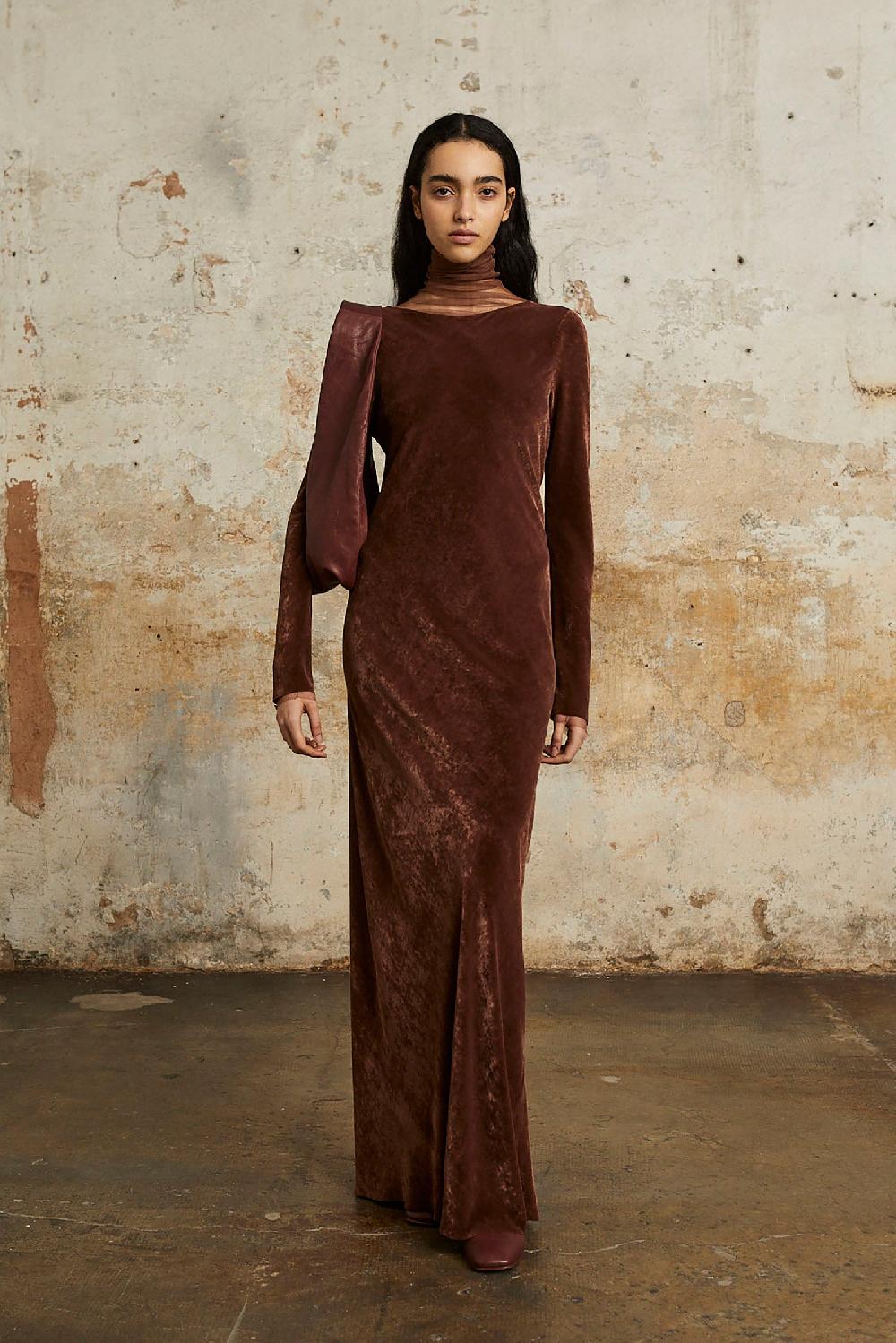 Cortana Roisin Vestido Largo En Terciopelo Blush