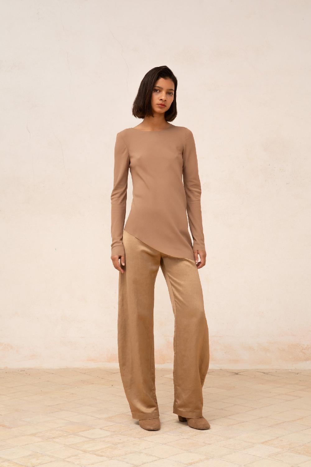 Cortana Sabrina Top En Seda Stretch Cocoa