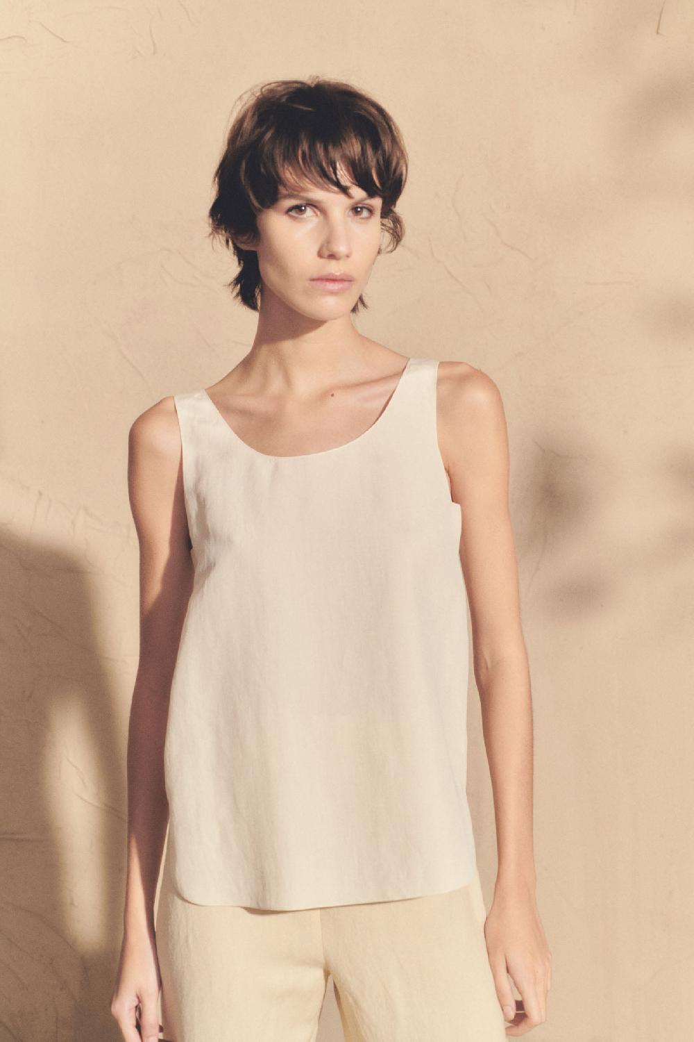 Cortana Simona Top En Lino Y Seda Gris Humo