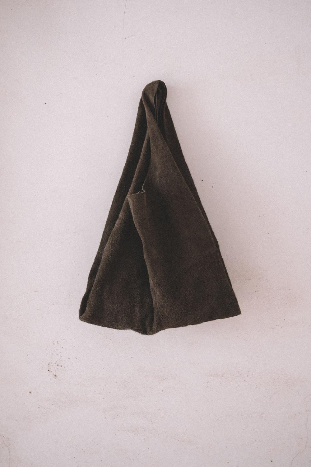 Cortana U L Bolso En Ante Cepillado Grafito