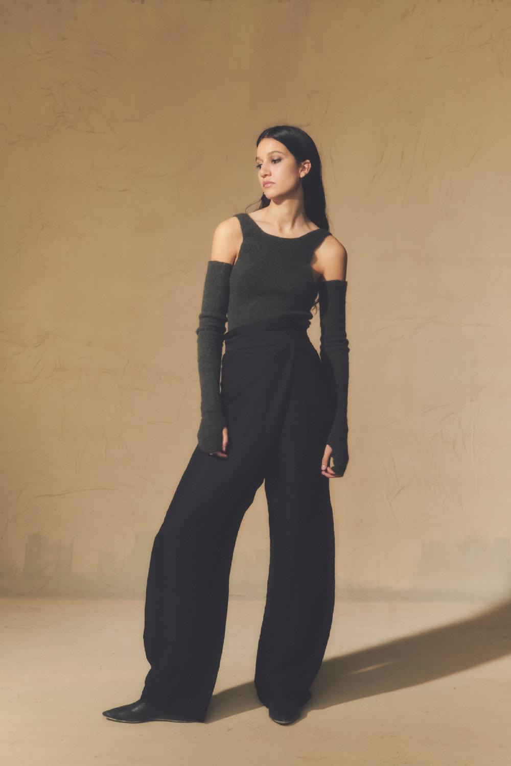 Cortana Zakia Top En Baby Alpaca Lana Y Seda Verde