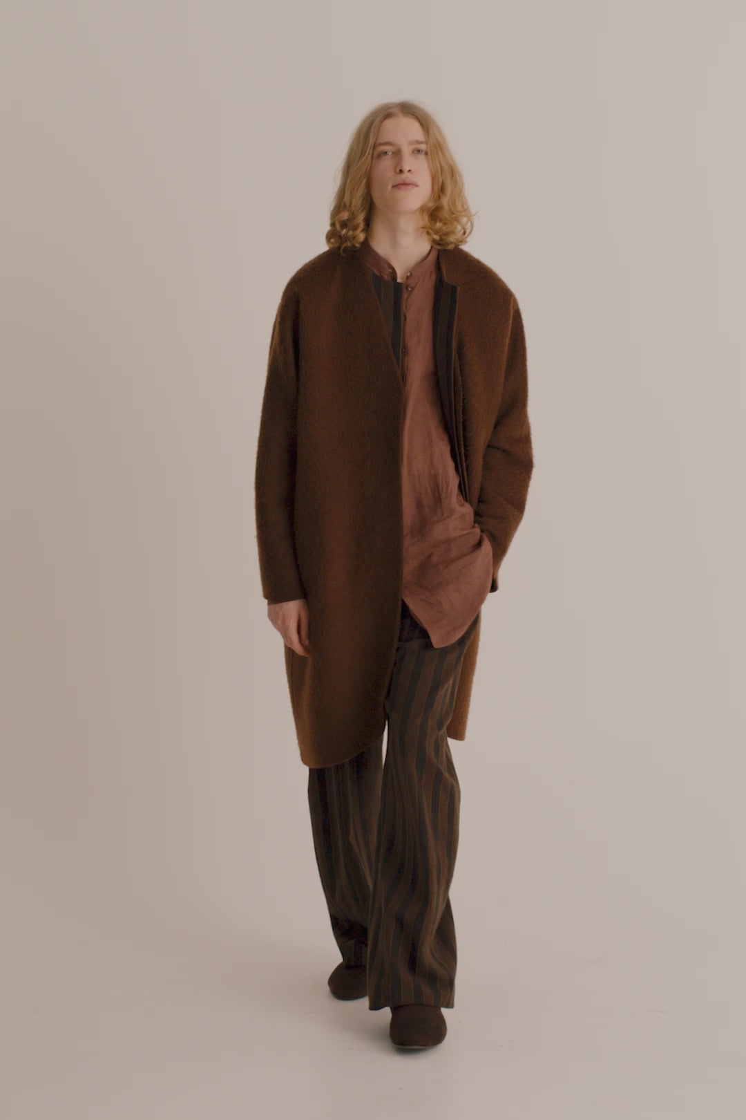 Cortana Marcel Pantalon A Rayas En Lino Y Lana Virgen Marron