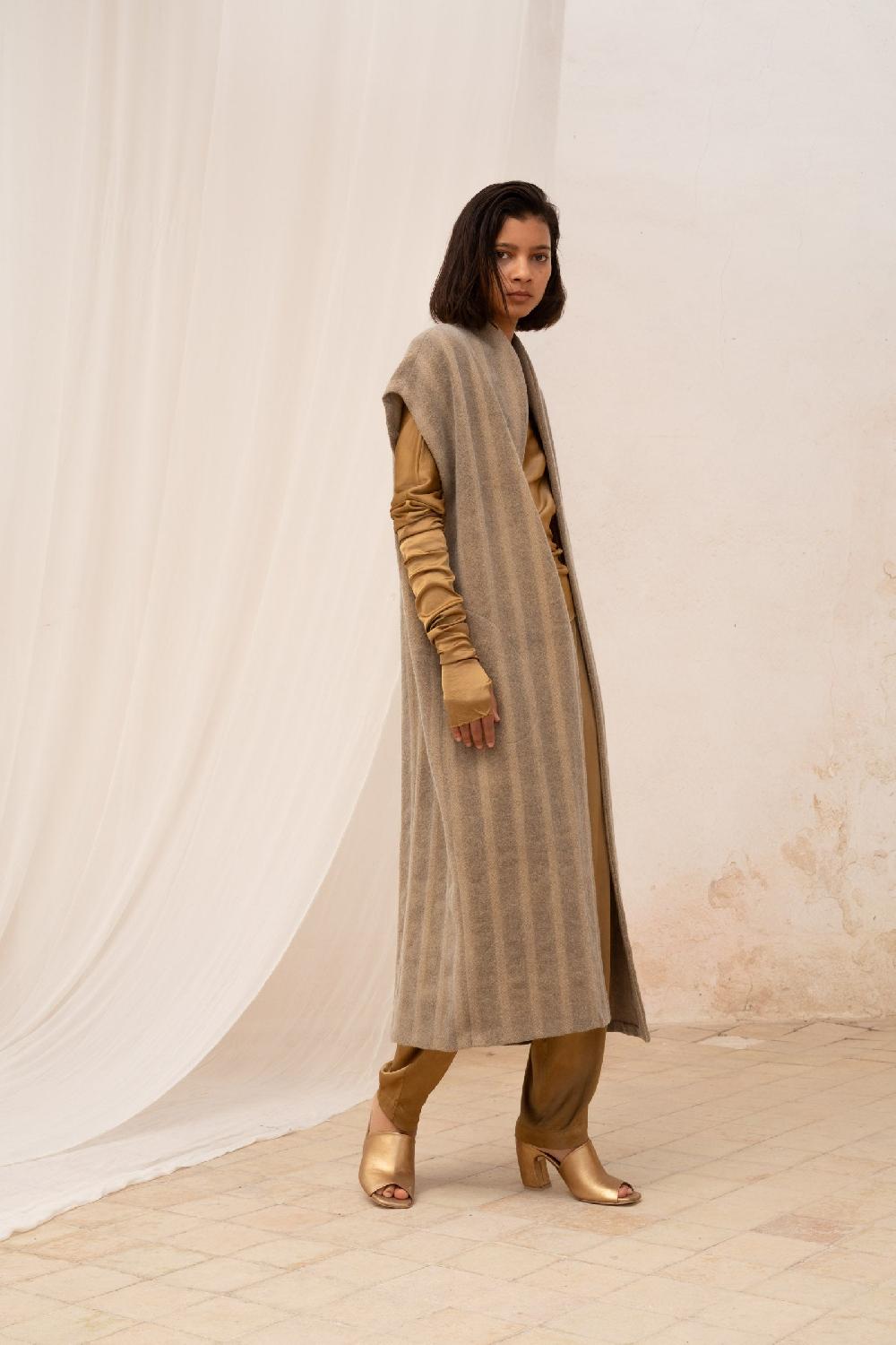 Cortana Postal Chaleco Largo En Lana Virgen A Rayas