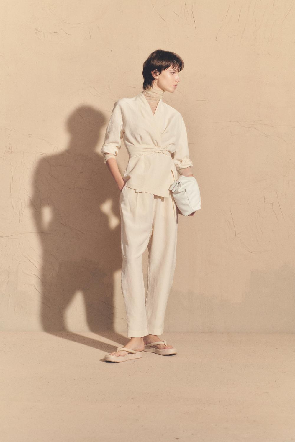 Cortana Simona Chaqueta Envolvente En Lino Y Seda Marfil