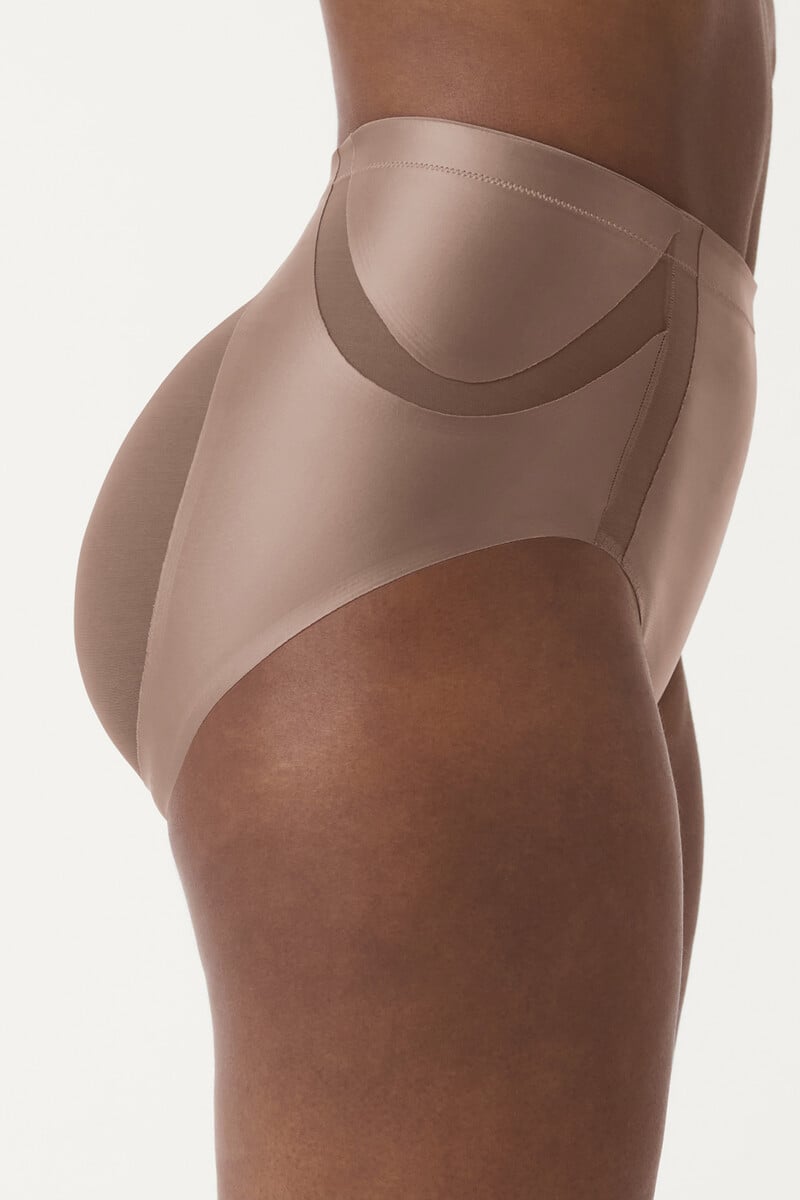 Cortefiel Braga moldeadora satén y tul Shaping satin
