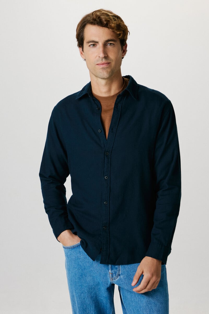 Cortefiel Camisa de manga larga Slim Fit confeccionada con algodón reciclado