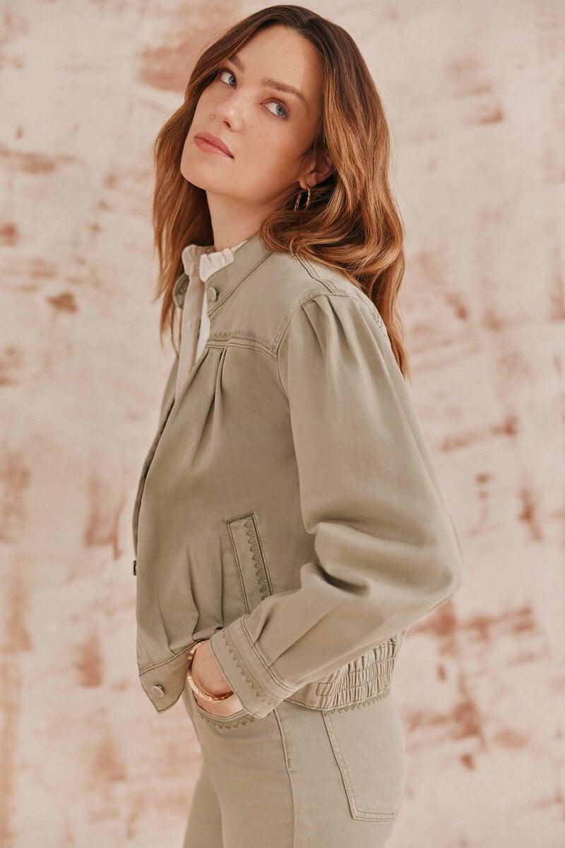 Cortefiel Beatriz. Chaqueta bomber frunces