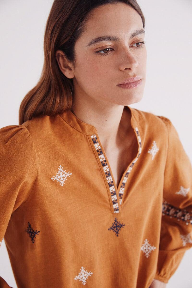 Cortefiel Blusa Bordados étnicos