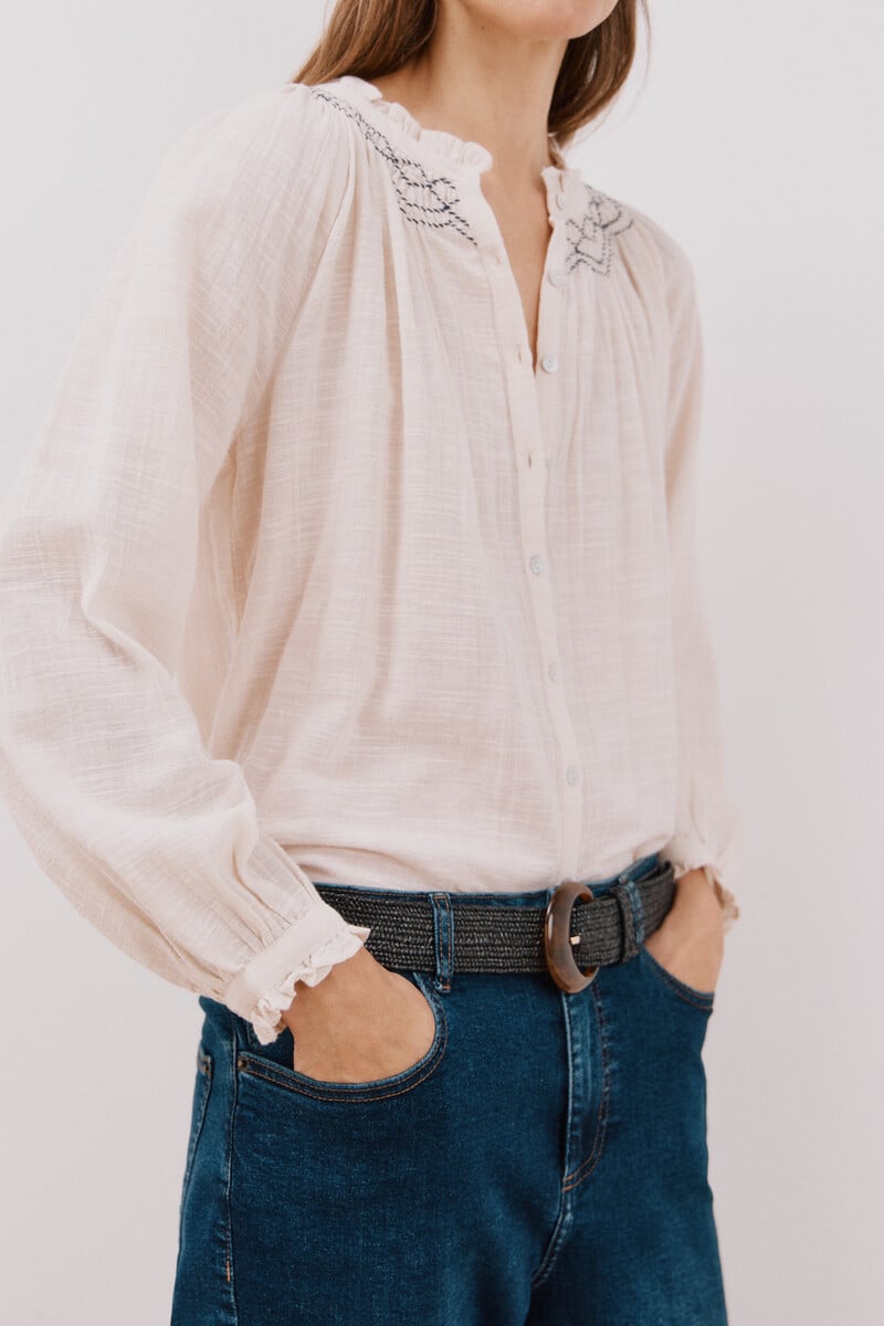 Cortefiel Blusa Con Bordado Contraste