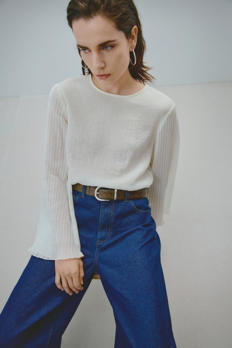 Cortefiel Blusa con manga larga plisada