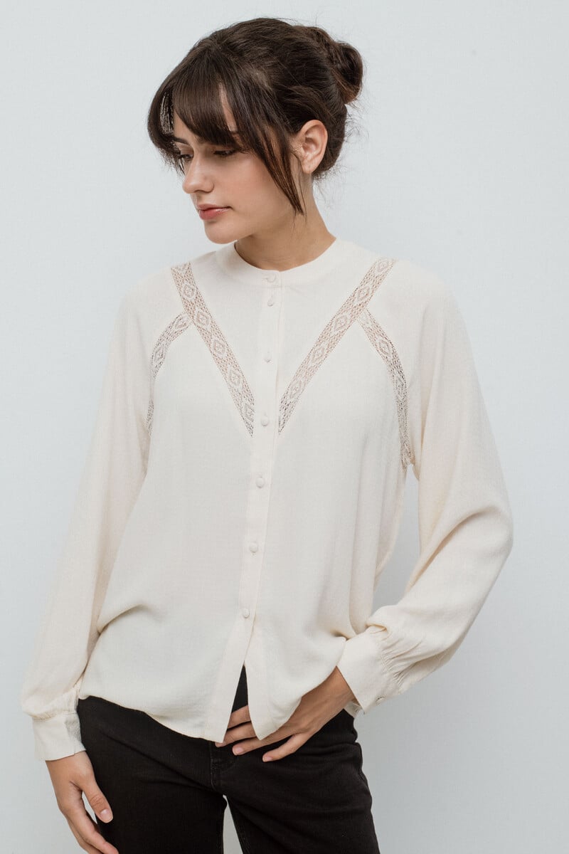 Cortefiel Blusa Encaje Cuello Mao