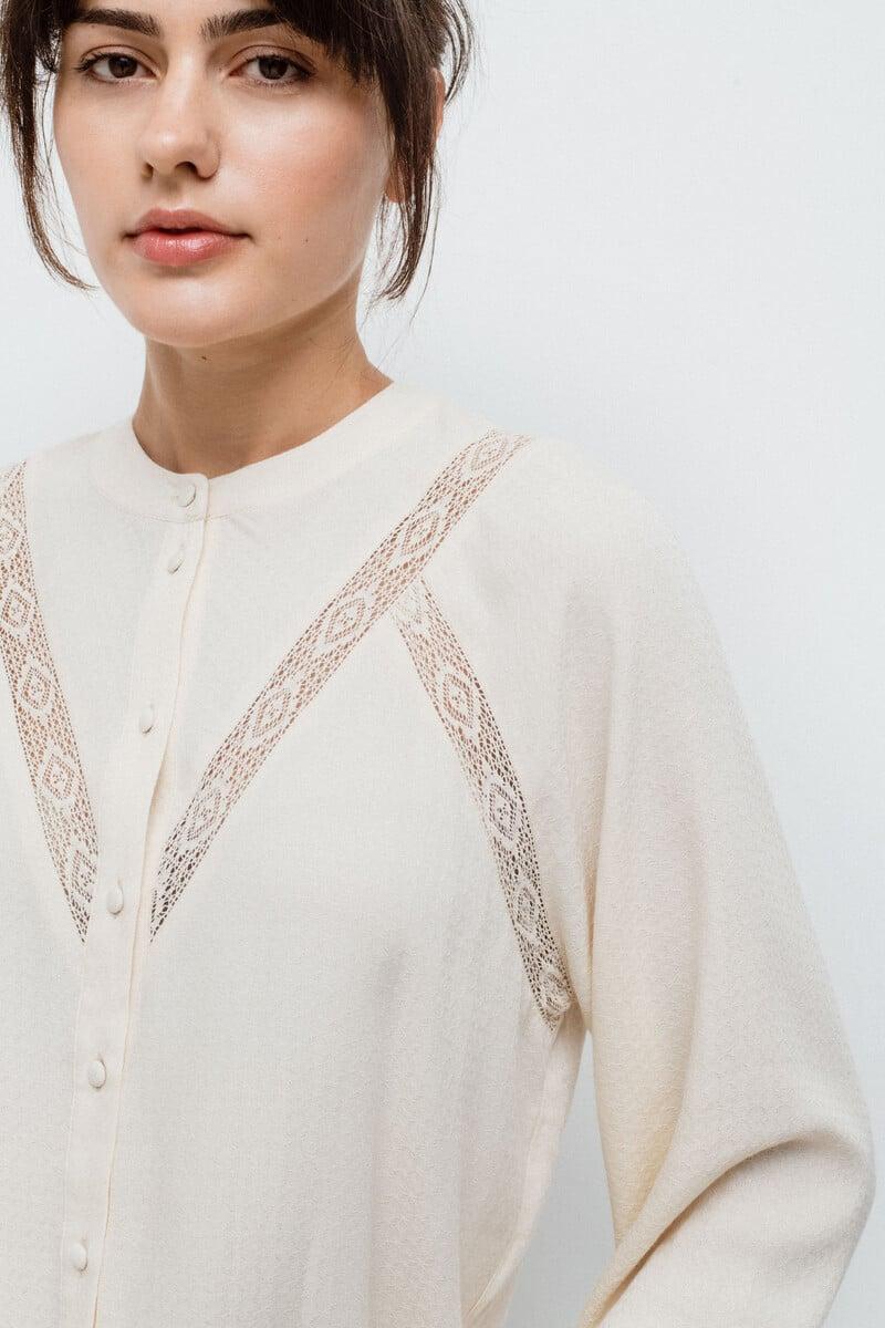 Cortefiel Blusa encaje cuello mao