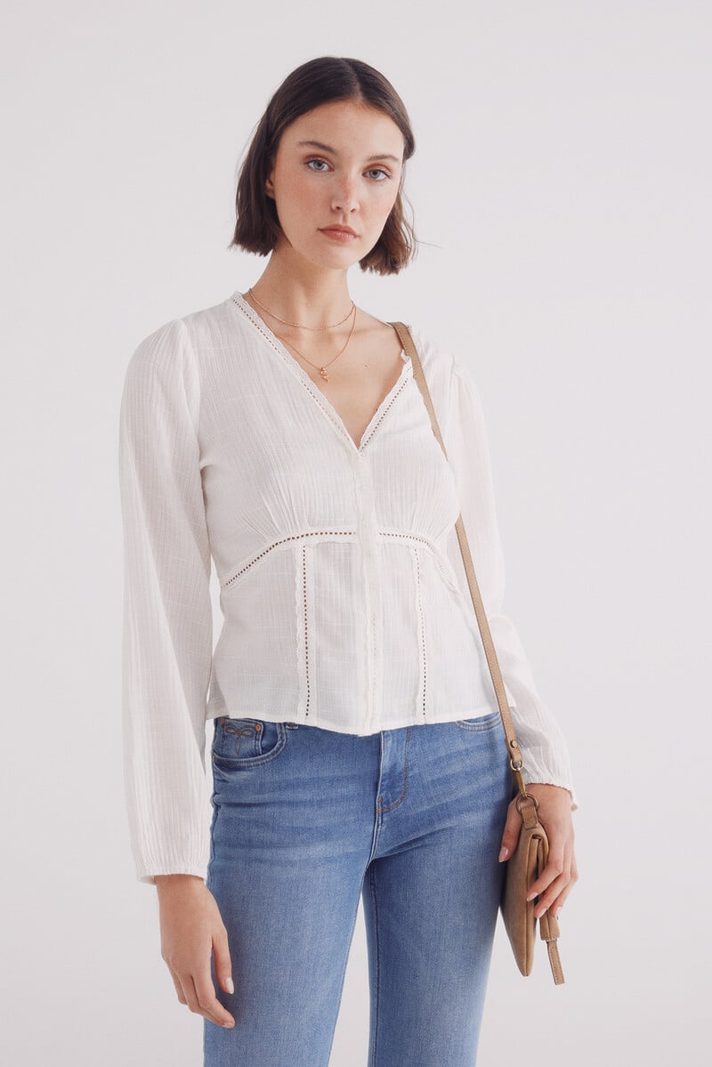 Cortefiel Blusa escote pico lace