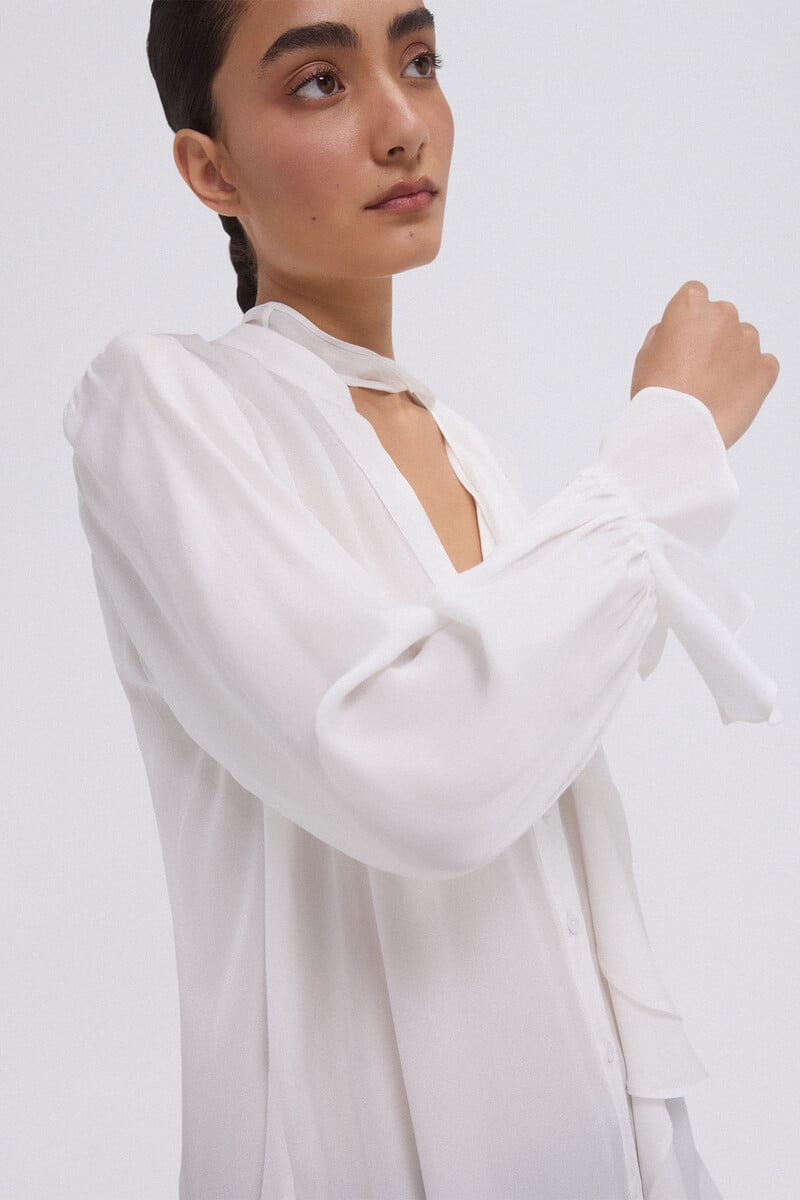 Cortefiel Blusa Fluida Romántica