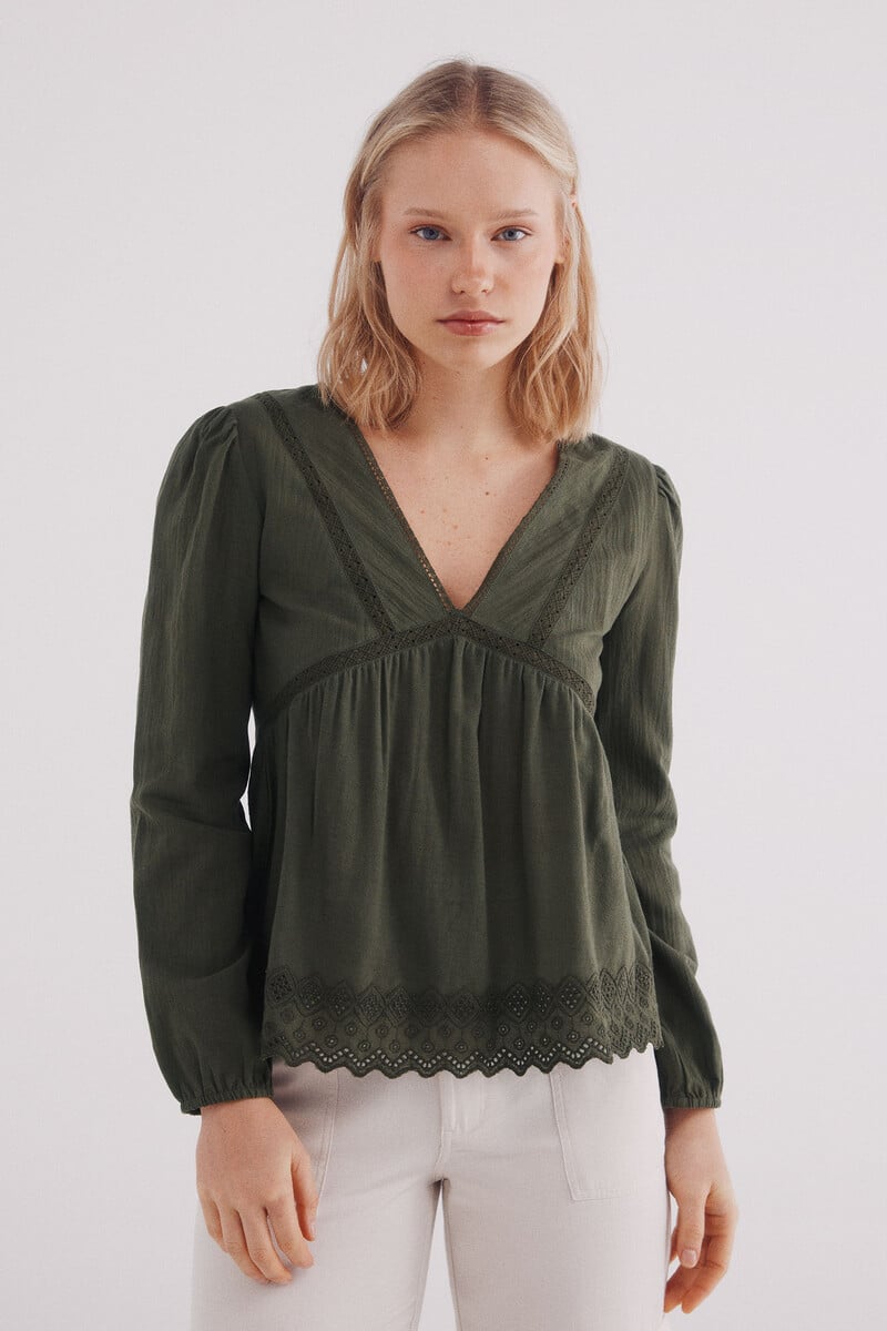 Cortefiel Blusa laces bordados