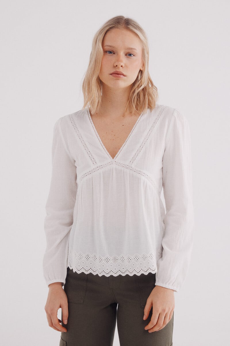 Cortefiel Blusa laces bordados