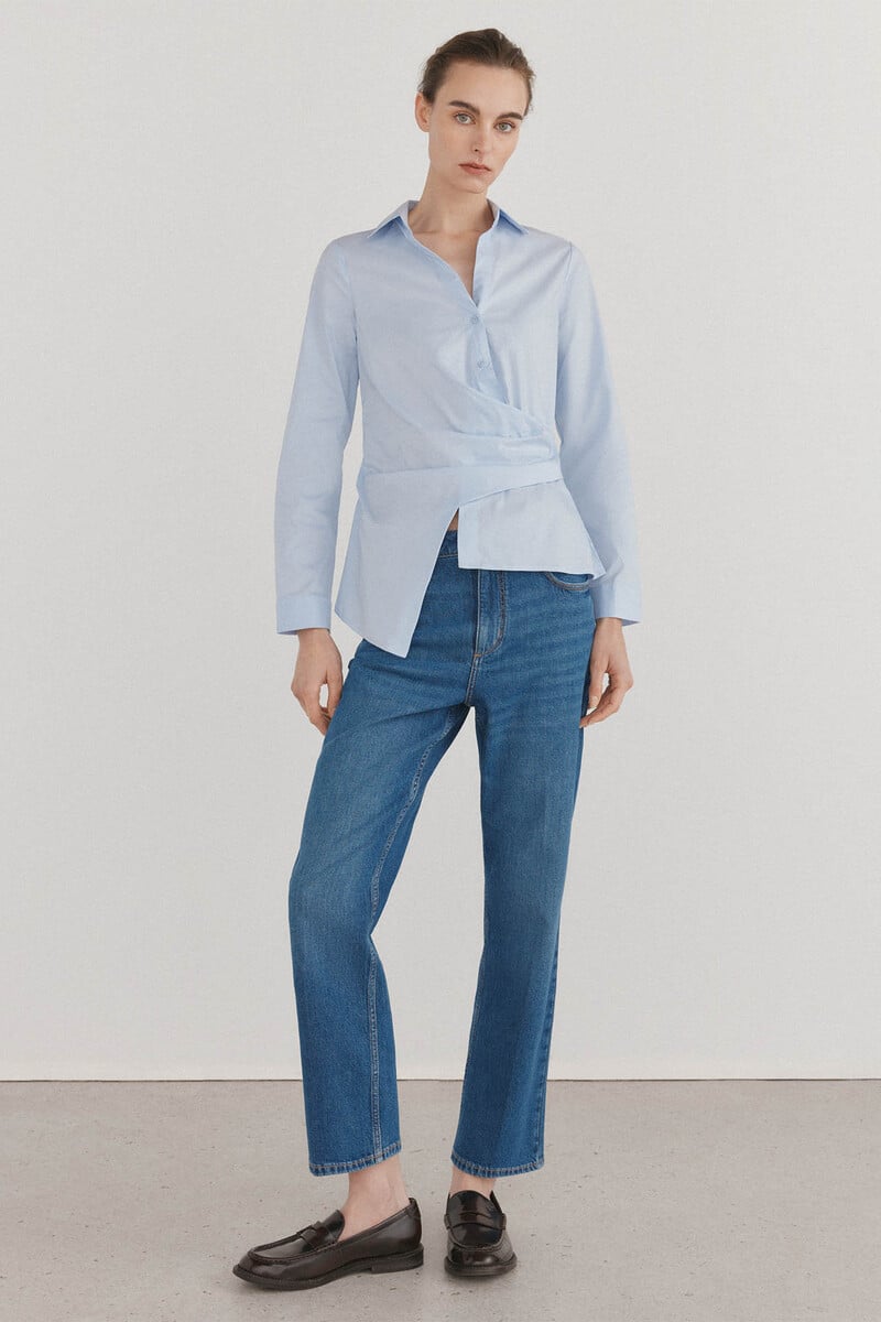 Cortefiel Camisa De Cuello Solapa Con Escote Pico