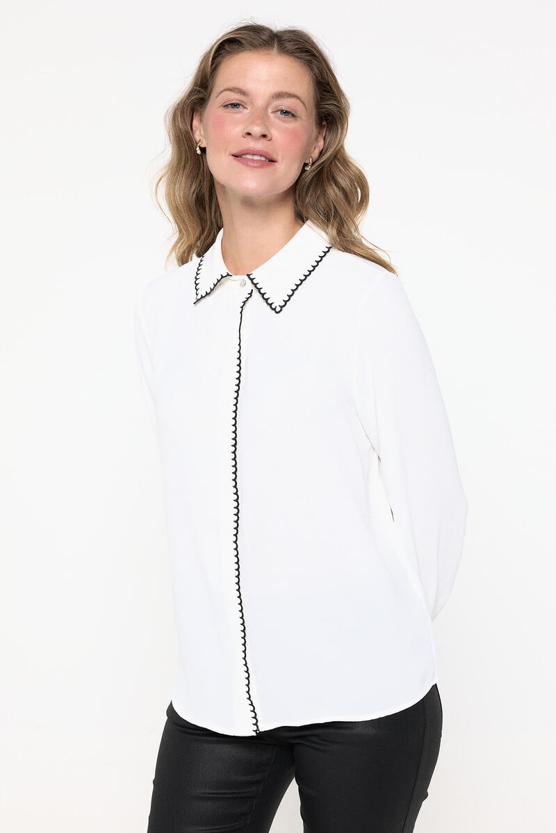 Cortefiel Camisa detalle bordado