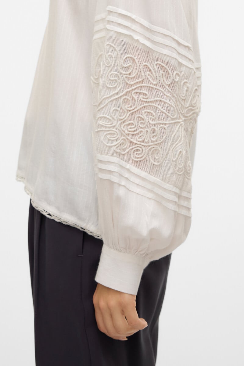 Cortefiel Camisa fluida manga larga encaje