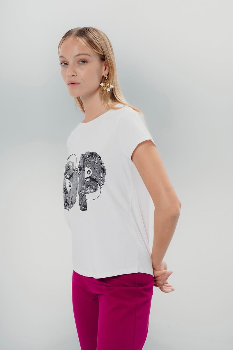 Cortefiel Camiseta Blanca Vibrante