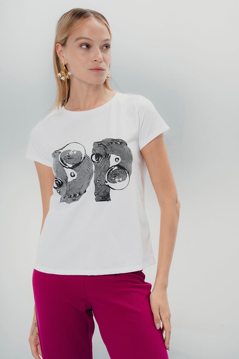 Cortefiel Camiseta Blanca Vibrante