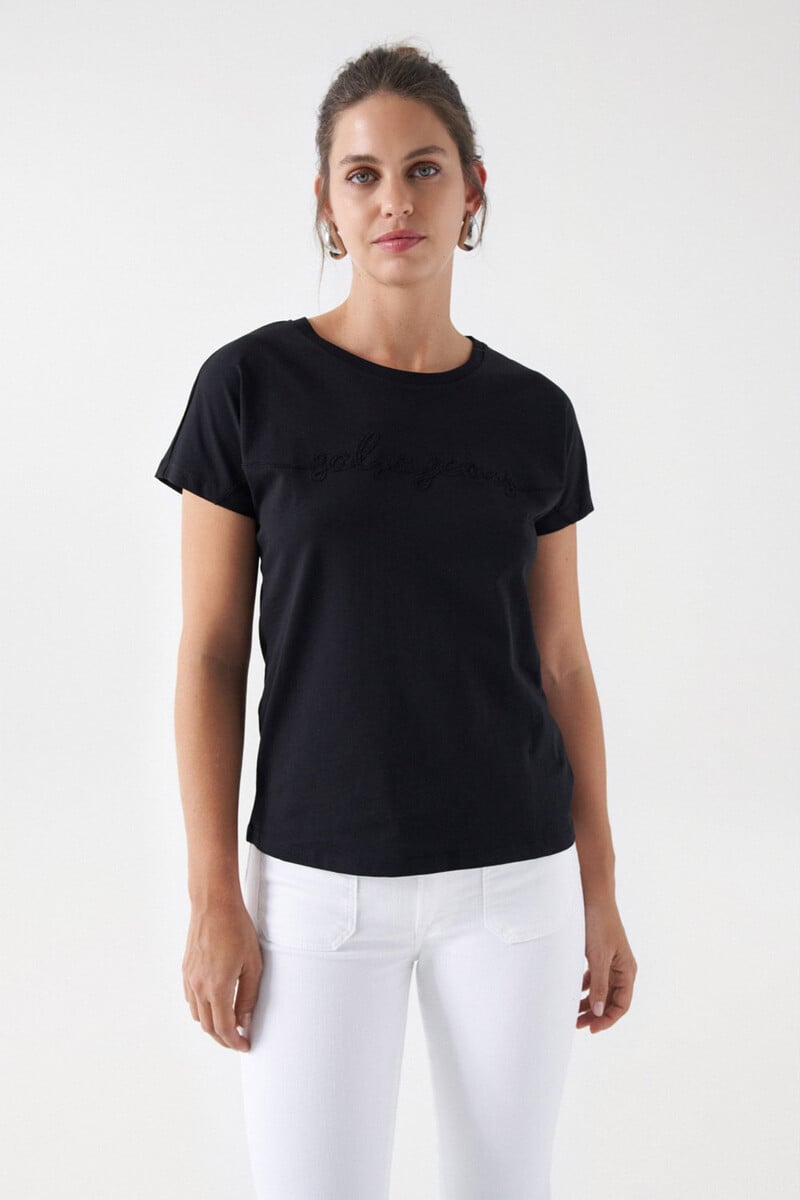 Cortefiel Camiseta con branding bordada