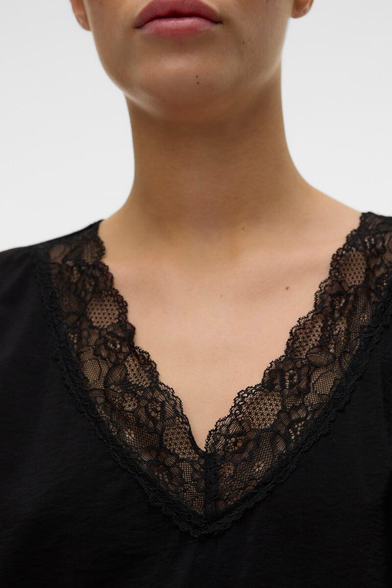 Cortefiel Camiseta Con Encaje De Manga Corta