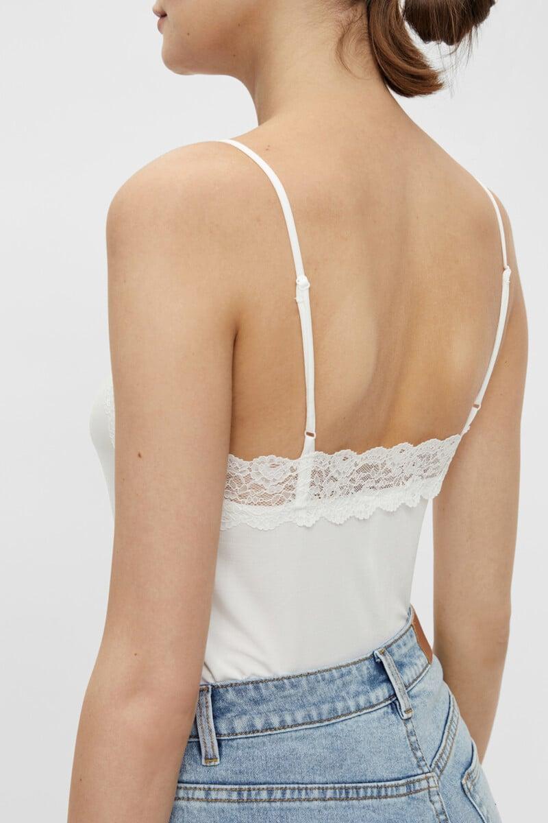 Cortefiel Camiseta Con Encajes