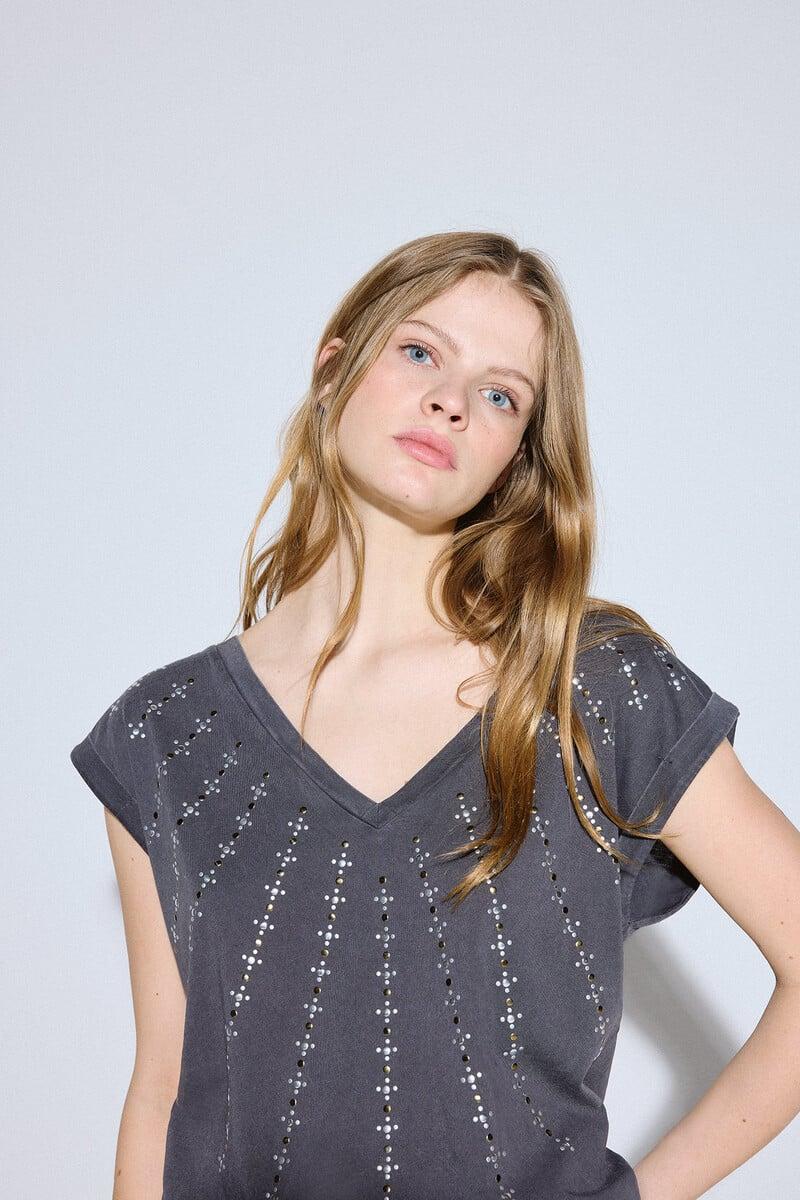 Cortefiel Camiseta Tachas