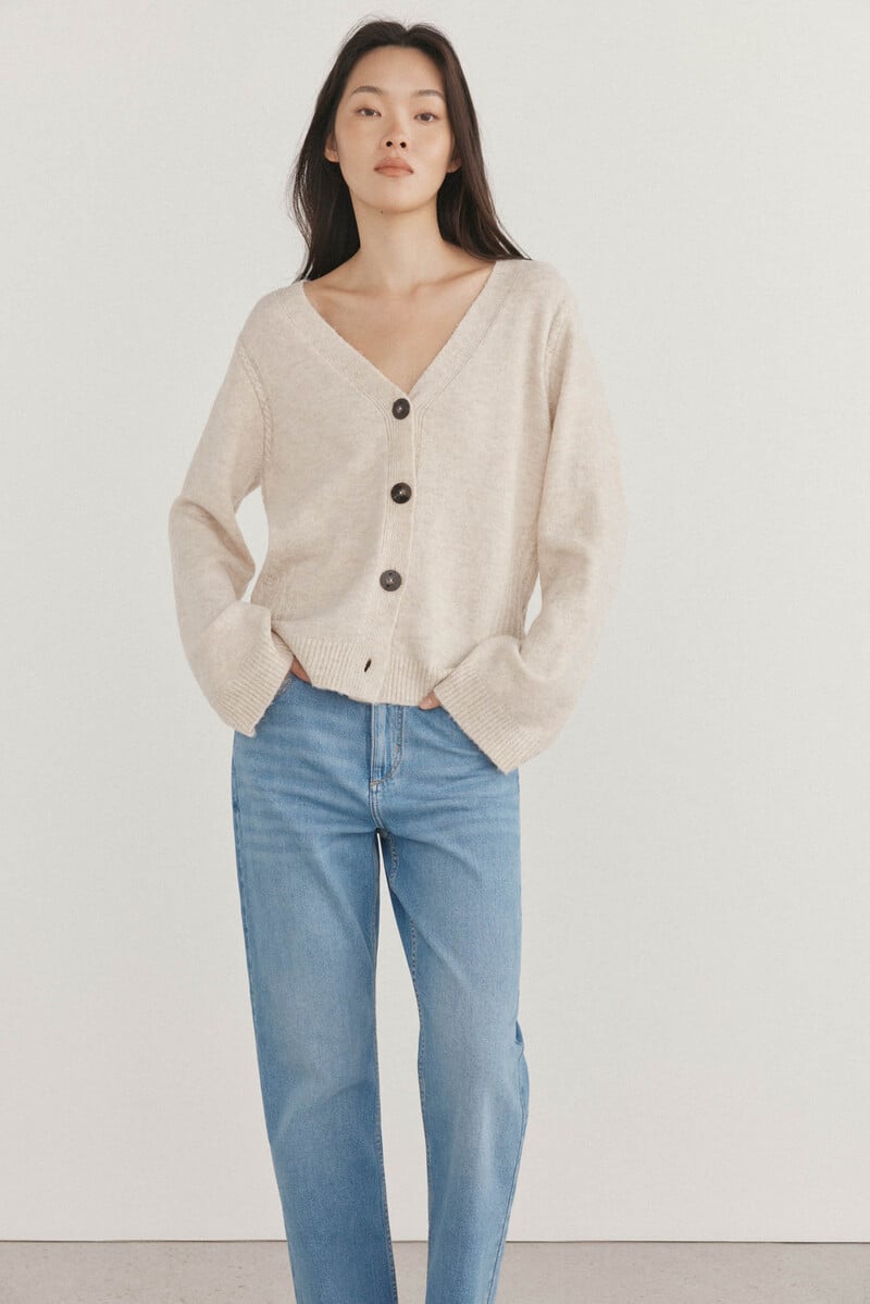 Cortefiel Cárdigan pico detalles de ochos