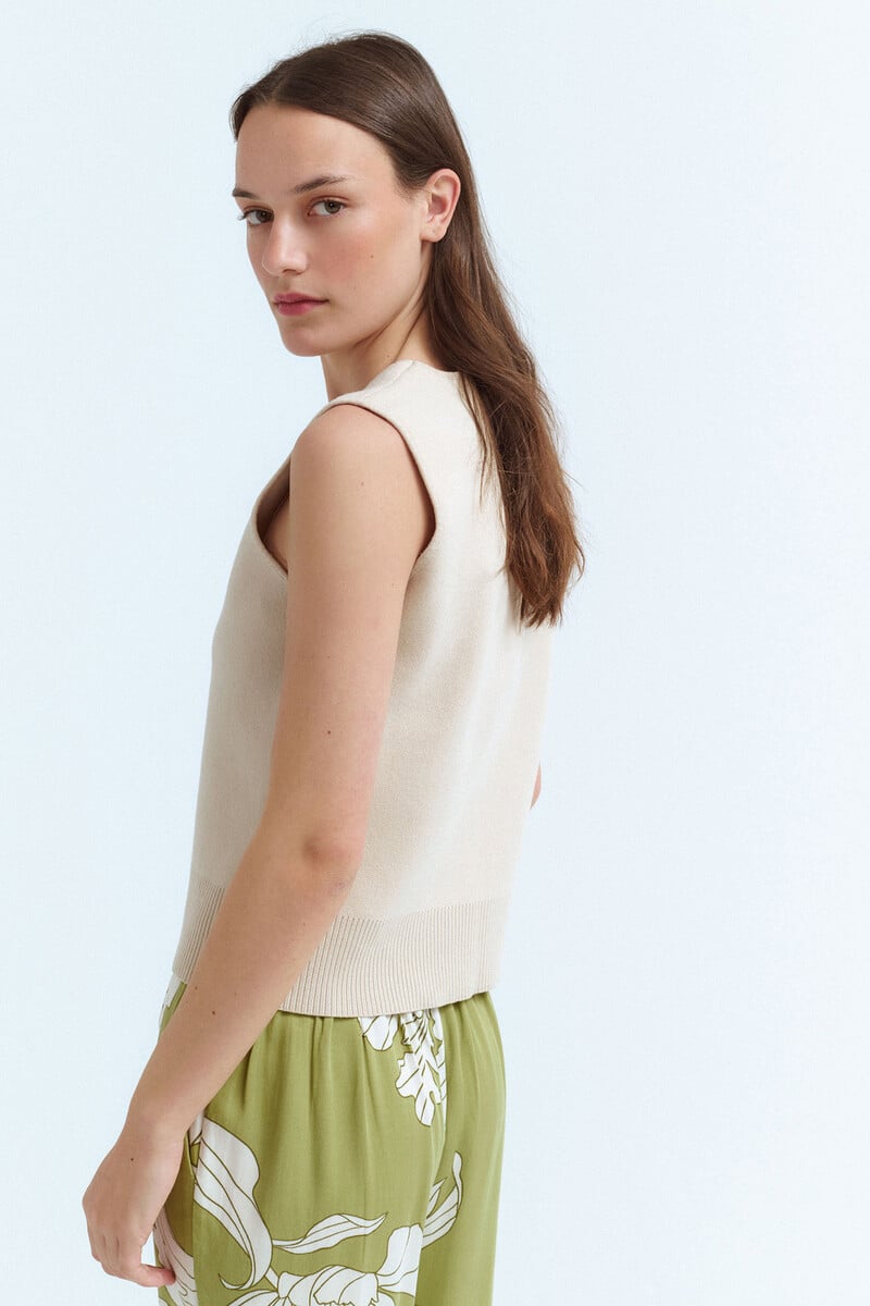 Cortefiel Chaleco De Punto Abotonado