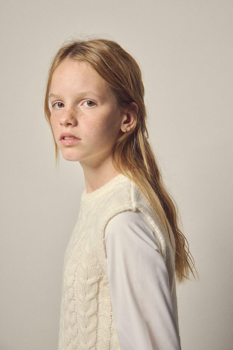 Cortefiel Chaleco Jersey Con Camiseta Niña