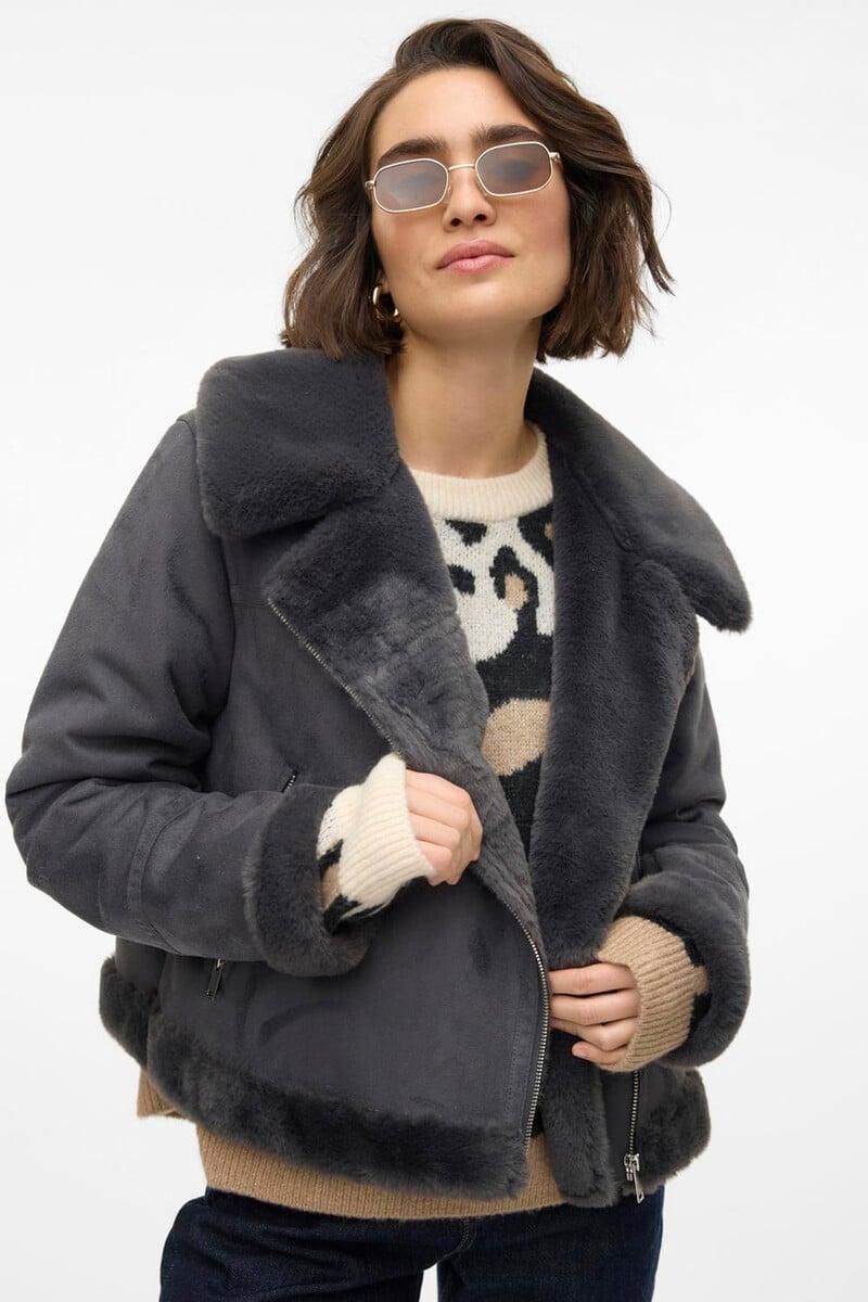 Cortefiel Chaqueta efecto piel