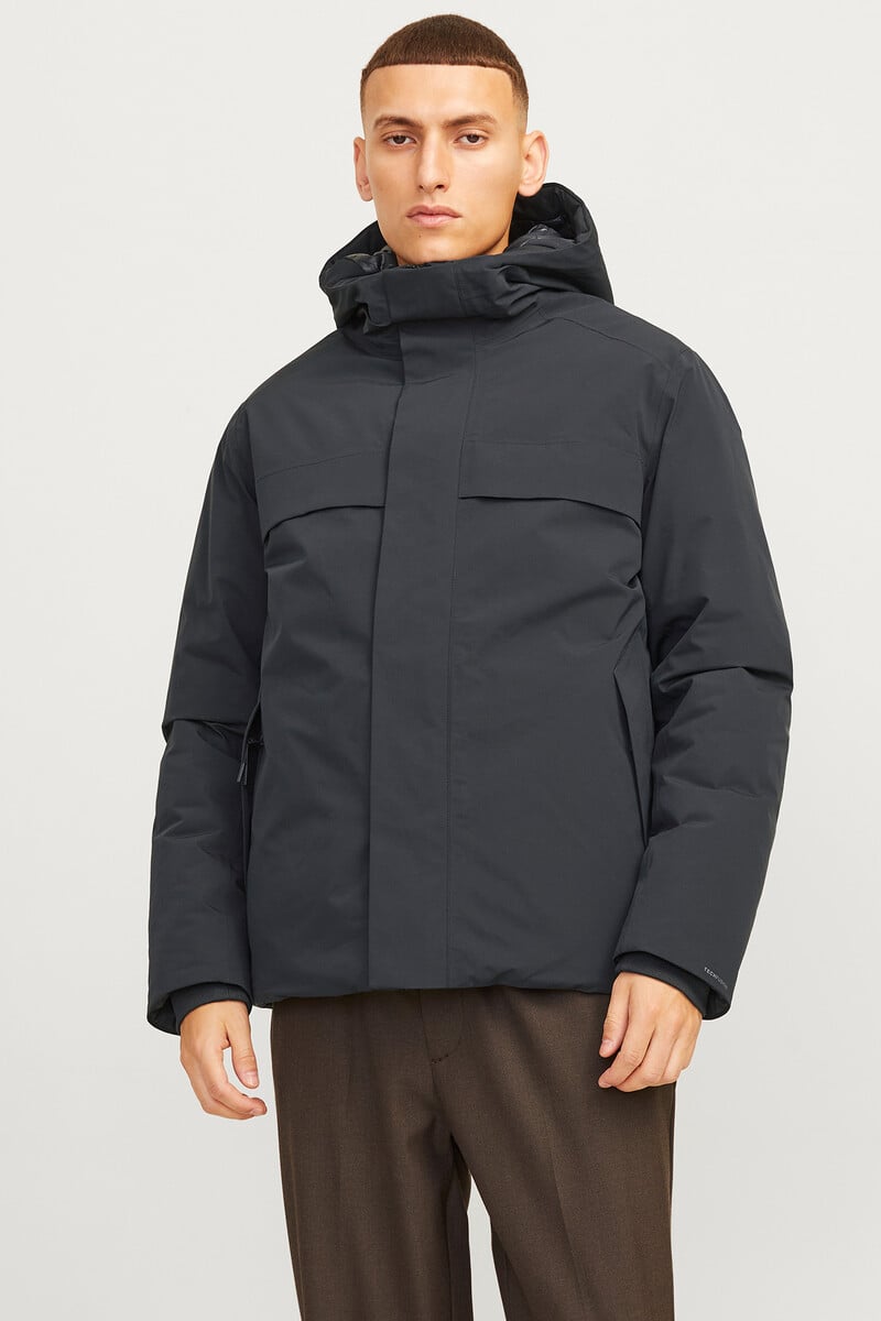 Cortefiel Chaqueta insulada capucha