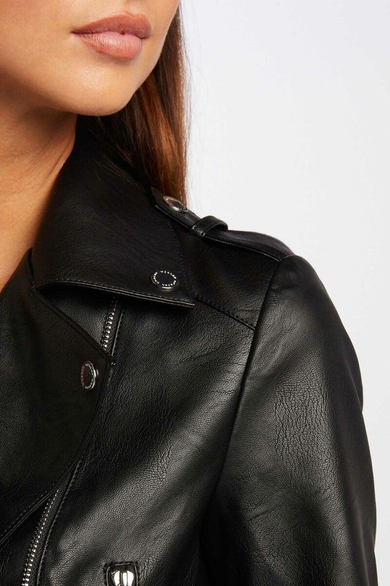 Cortefiel Chaqueta Recta Con Cuello Con Muescas