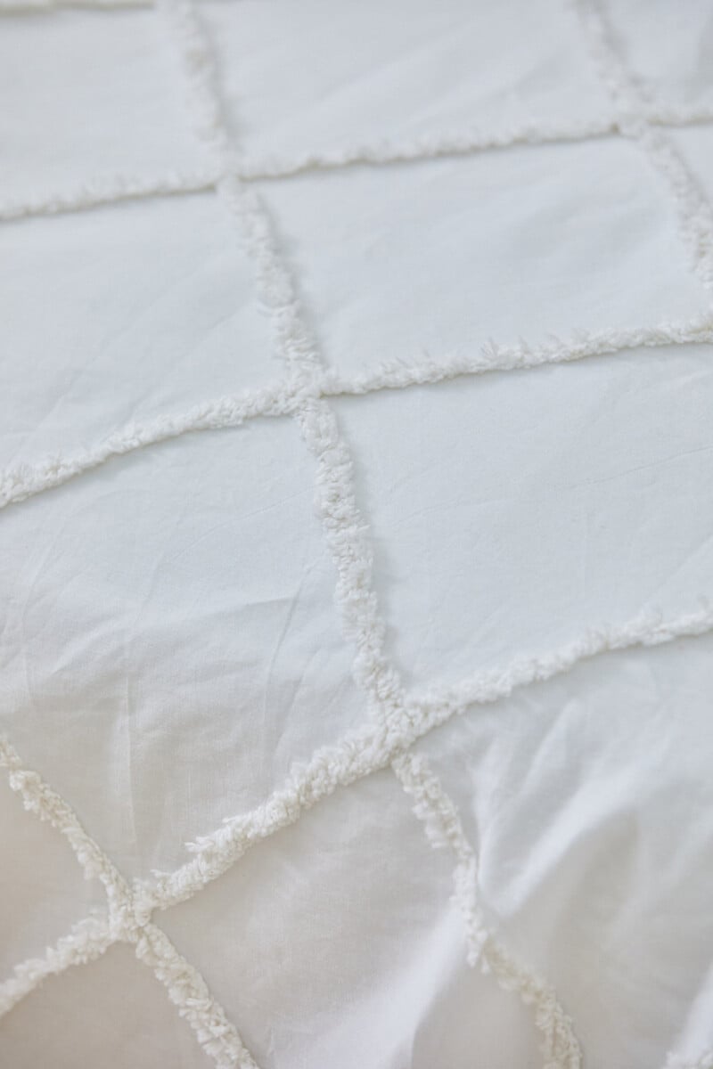 Cortefiel Colcha Con Tufting Blanco Royal