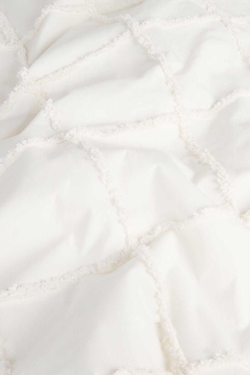 Cortefiel Colcha Con Tufting Blanco Royal