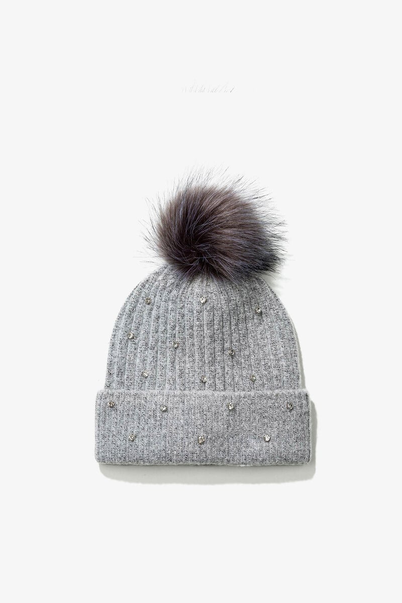 Cortefiel Gorro con aplicaciones