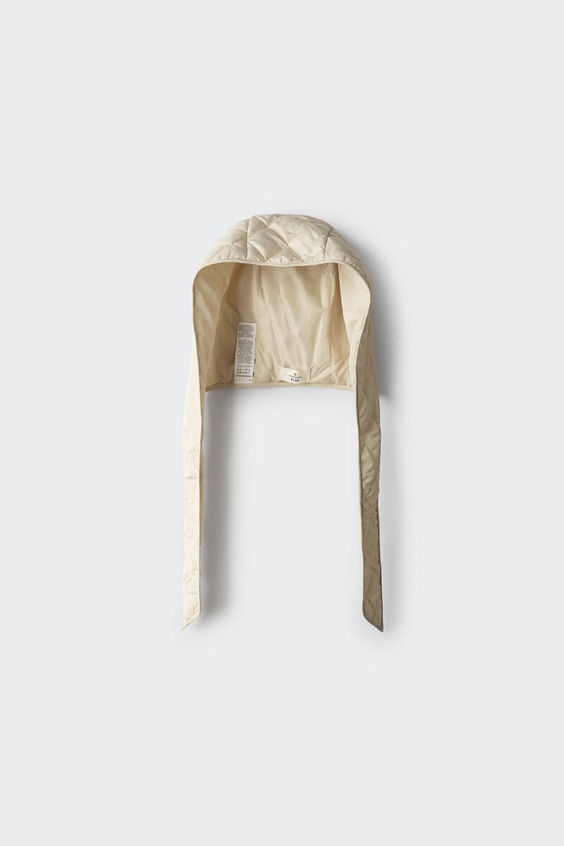 Cortefiel Gorro nylon niña