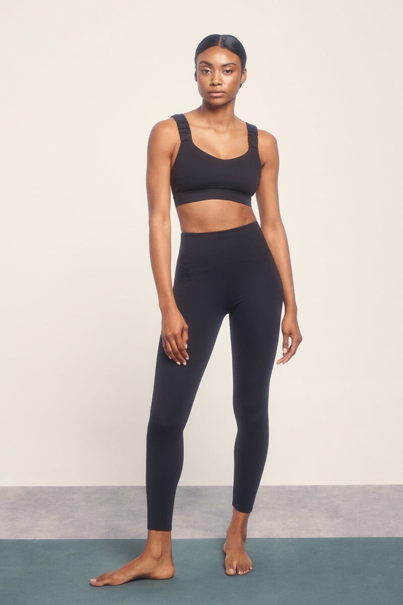 Cortefiel Leggings SOFT MOVE crop negro